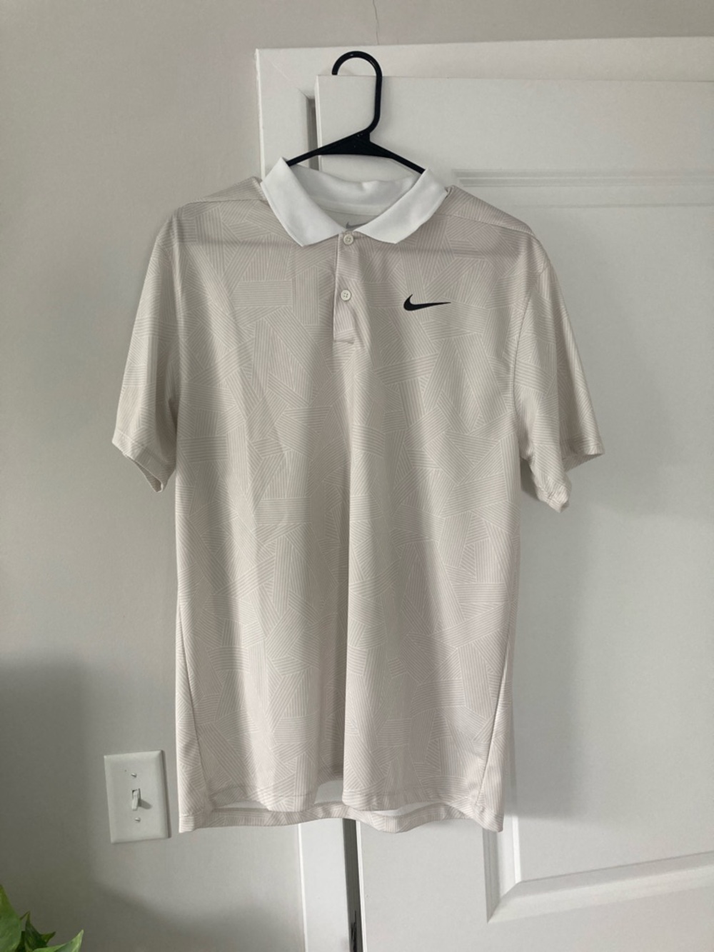 Nike Men's Light Beige Geo-Pattern Polo with White Collar